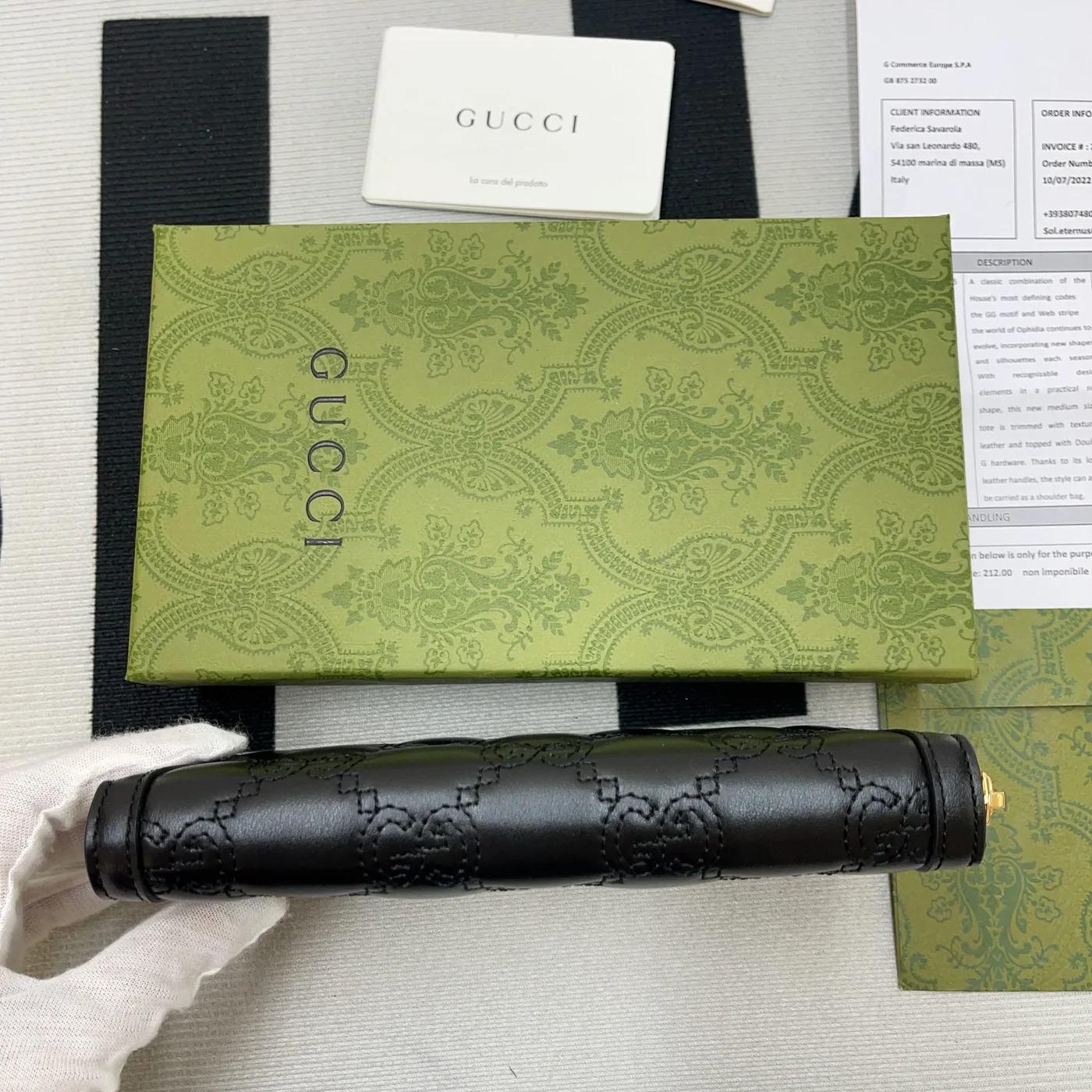 Gucci GG Matelassé Zip-Around Wallet Black UM8IG 1000 / Gucci GG Matelassé Zip-Around Wallet Black UM8IG 1000 /