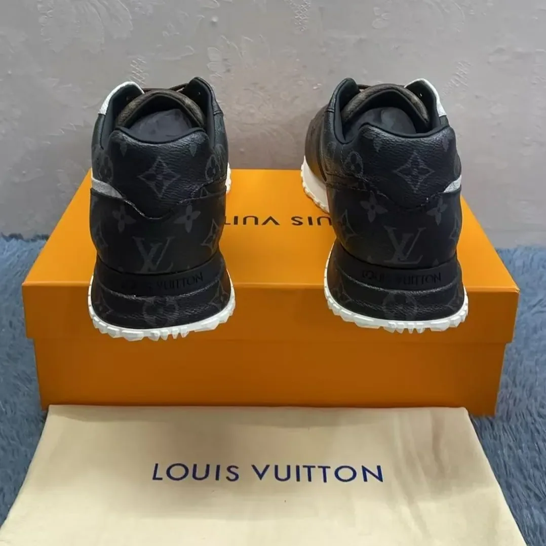 Louis Vuitton Run Away Sneaker Monogram Canvas Black in White/Brown Louis Vuitton Run Away Sneaker Monogram Canvas Black in White/Brown