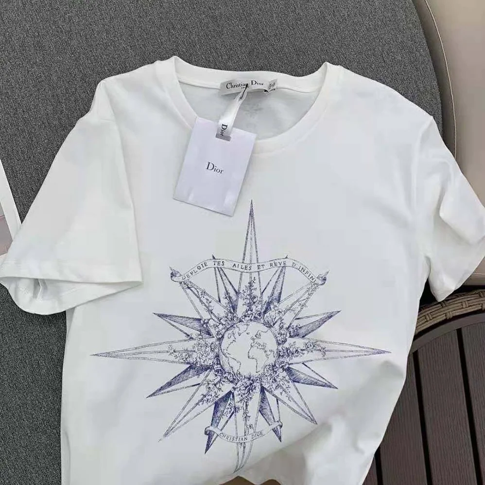 Dior T-shirt Ecru Cotton Jersey and Linen with Blue Rêve D'Infini Motif for Women Dior T-shirt Ecru Cotton Jersey and Linen with Blue Rêve D'Infini Motif for Women
