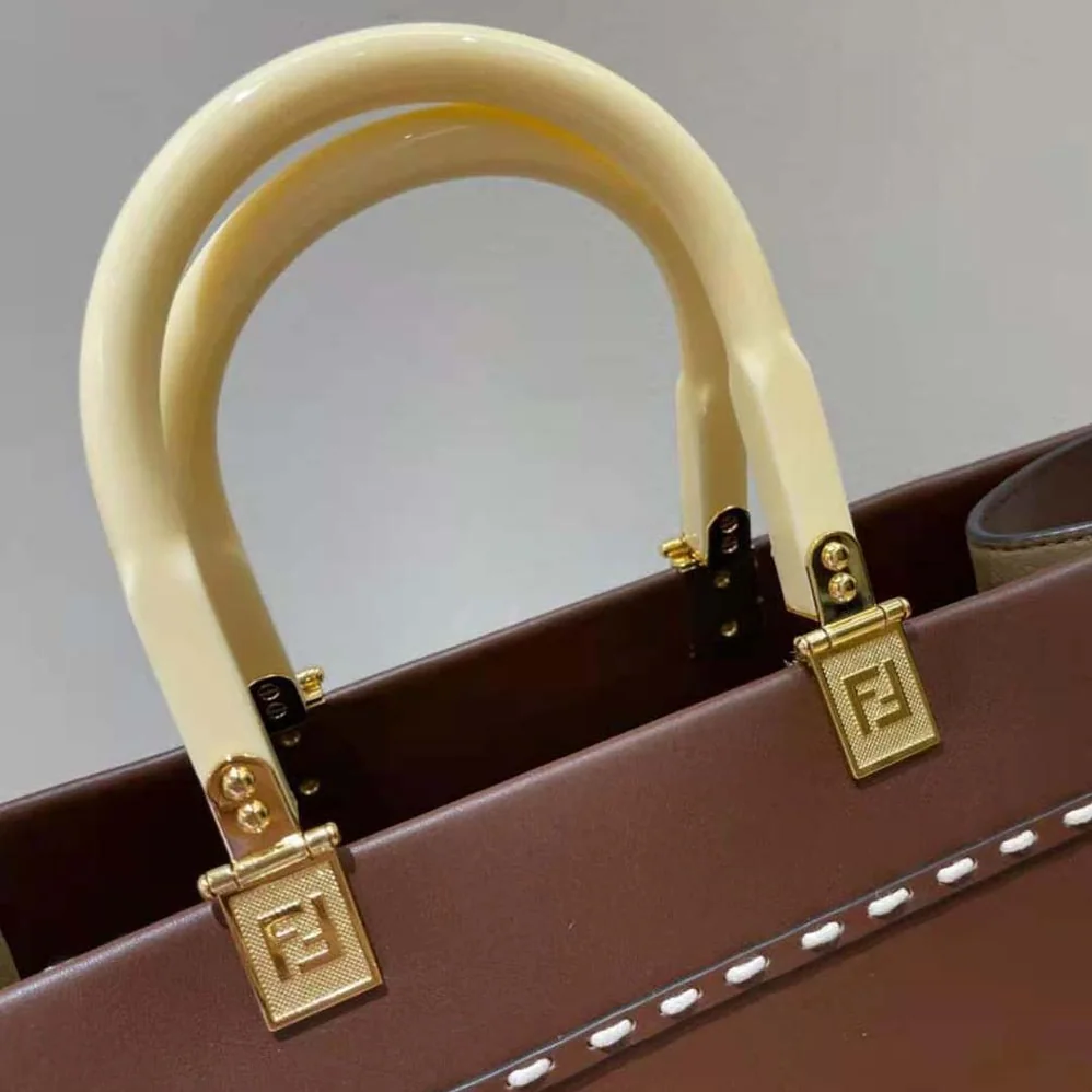 Fendi Sunshine Medium Leather Shopper for Women in Maroon