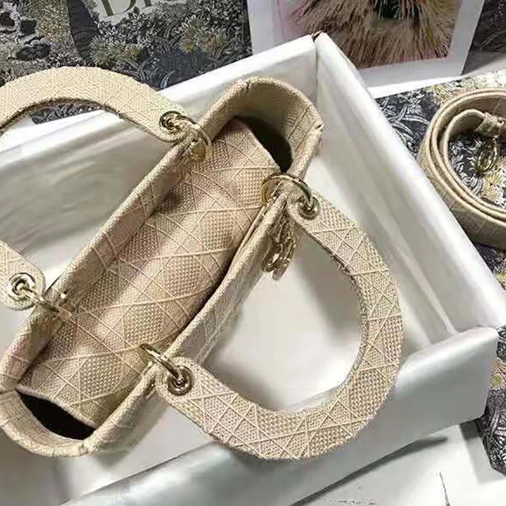 Dior Medium Lady D-Lite Bag Cannage Embroidery in Sandy Dior Medium Lady D-Lite Bag Cannage Embroidery in Sandy