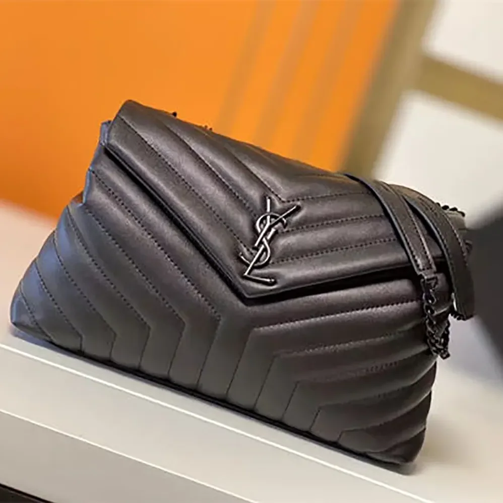 Saint Laurent YSL Loulou Medium in Matelassé “Y” Leather for Women in Black Saint Laurent YSL Loulou Medium in Matelassé “Y” Leather for Women in Black