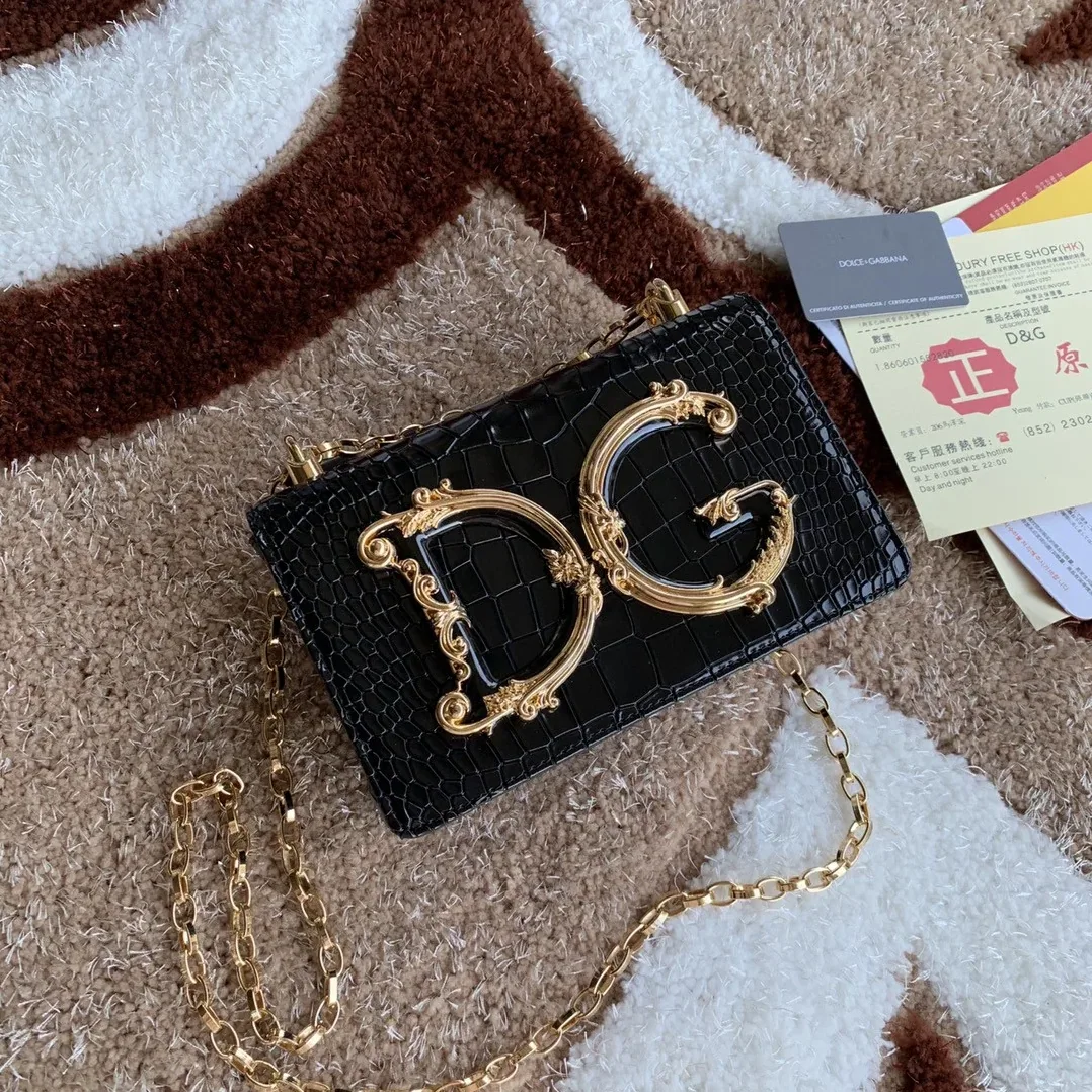 Dolce & Gabbana DG Girls Cross Body Bag Black / Dolce & Gabbana DG Girls Cross Body Bag Black /