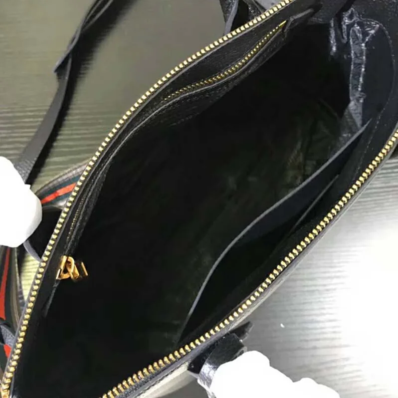 Prada Leather Handbag for Women in Black Prada Leather Handbag for Women in Black
