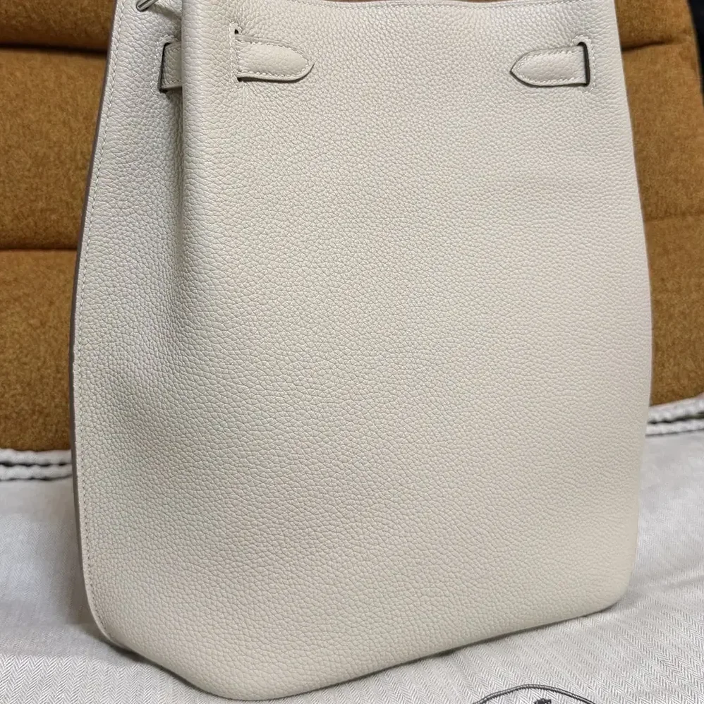 Hermes Togo So Kelly 22 Palladium Hardware for Unisex in White Hermes Togo So Kelly 22 Palladium Hardware for Unisex in White