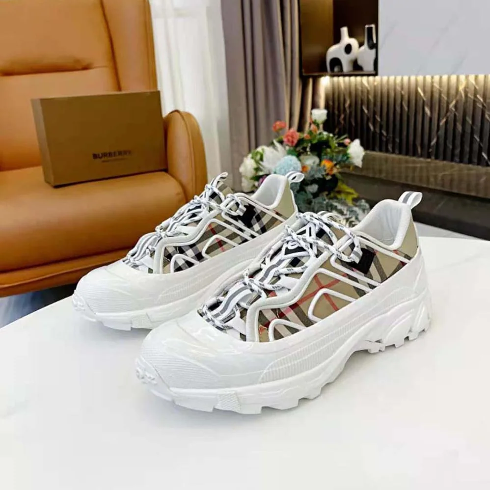 Burberry Vintage Check Cotton and Leather Arthur Sneakers for Women in White Burberry Vintage Check Cotton and Leather Arthur Sneakers for Women in White