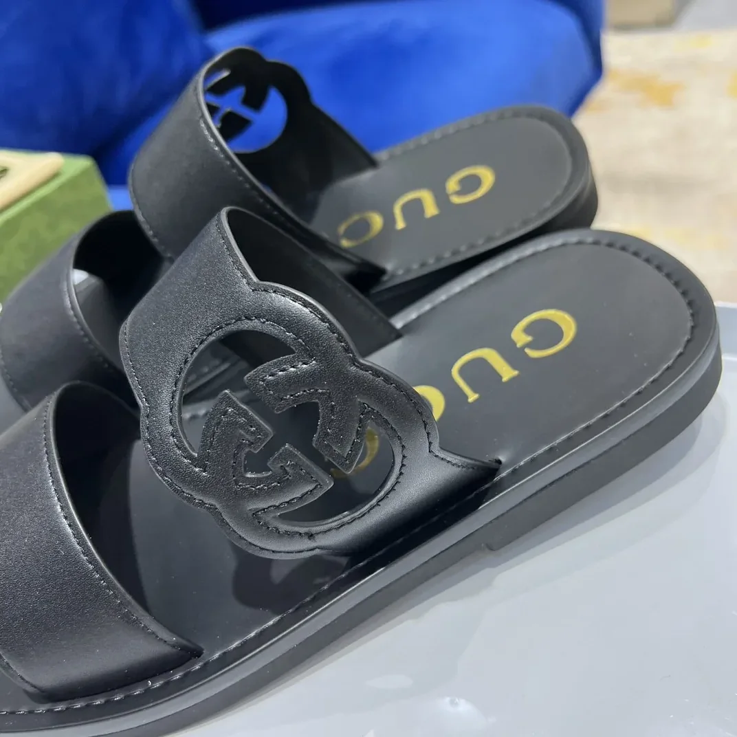 Gucci Interlocking G Slide Sandal Black Gucci Interlocking G Slide Sandal Black