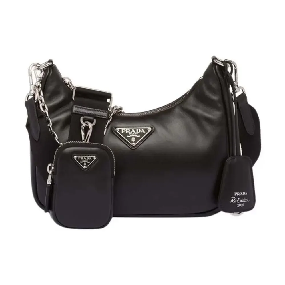 Prada Padded Nappa-leather Prada Re-Edition 2005 Shoulder Bag for Women in Black Prada Padded Nappa-leather Prada Re-Edition 2005 Shoulder Bag for Women in Black