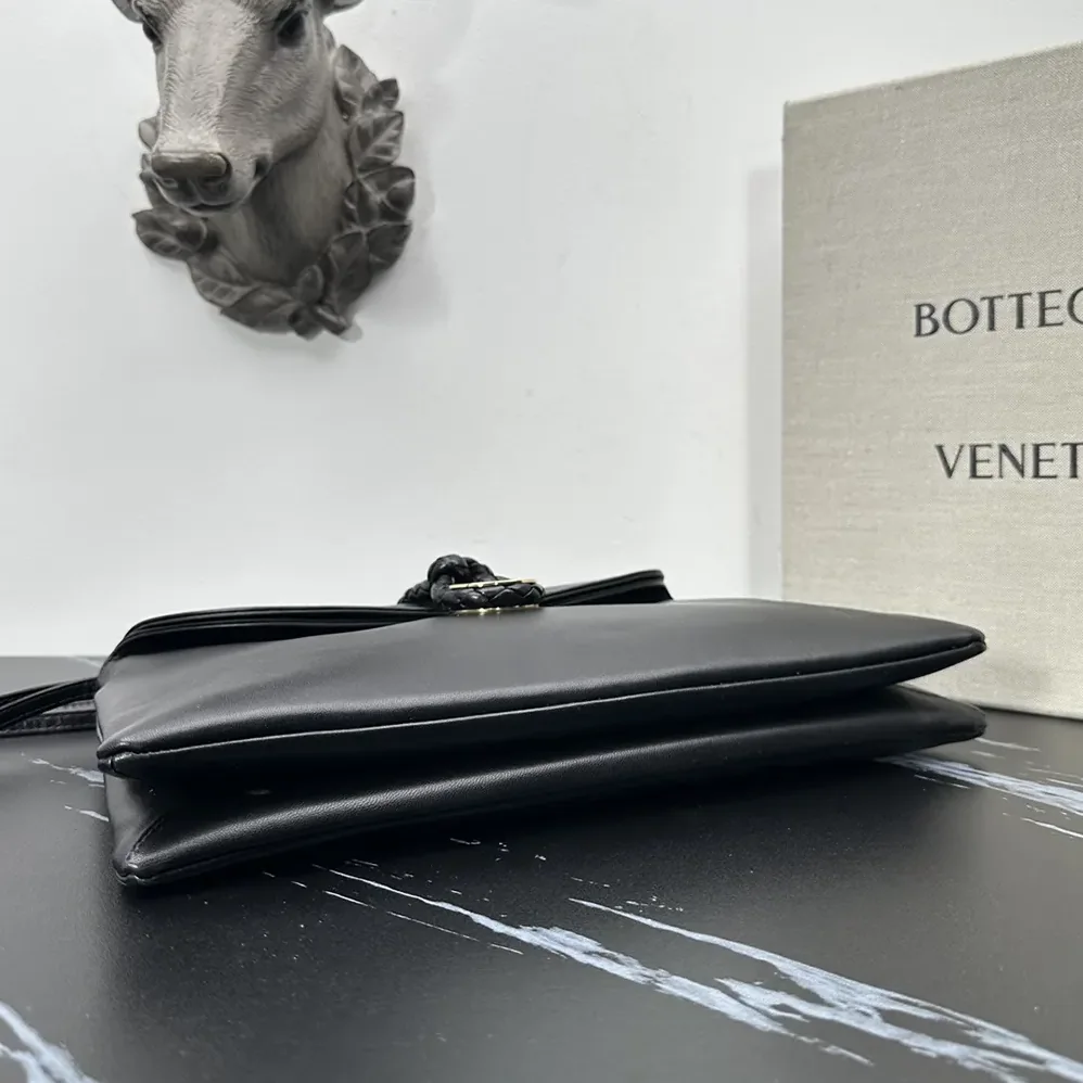 Bottega Veneta Liberta Cross-body Bag in Smooth Calf Leather for Women in Black
