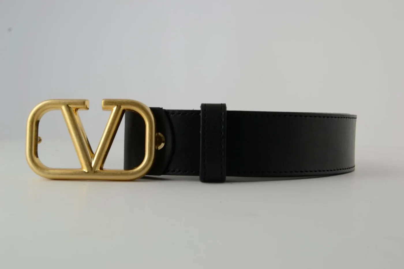 Black V Gold Buckle Leather Belt