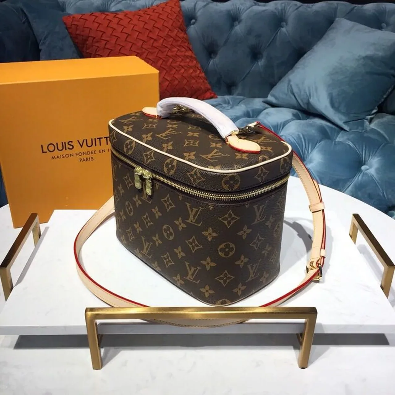 Louis Vuitton Nice BB Vanity Case in Brown Monogram Gold Hardware Louis Vuitton Nice BB Vanity Case in Brown Monogram Gold Hardware
