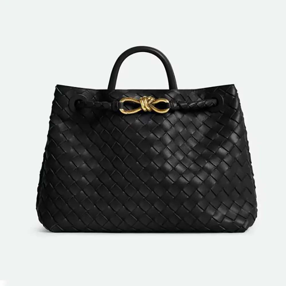 Bottega Veneta Medium Andiamo in Supple Intrecciato Leather for Women in Black/Gold