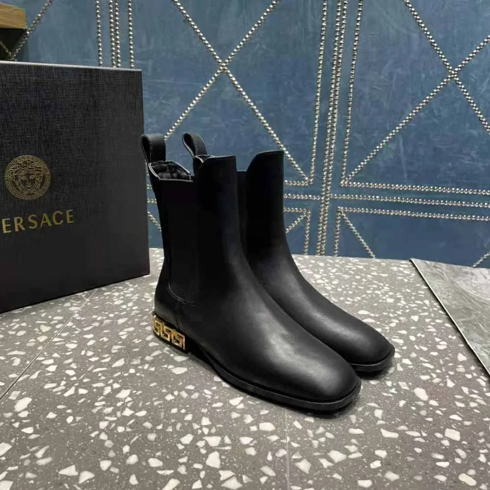 Versace Greca Chelsea Boots in Calf leather for Women in Black