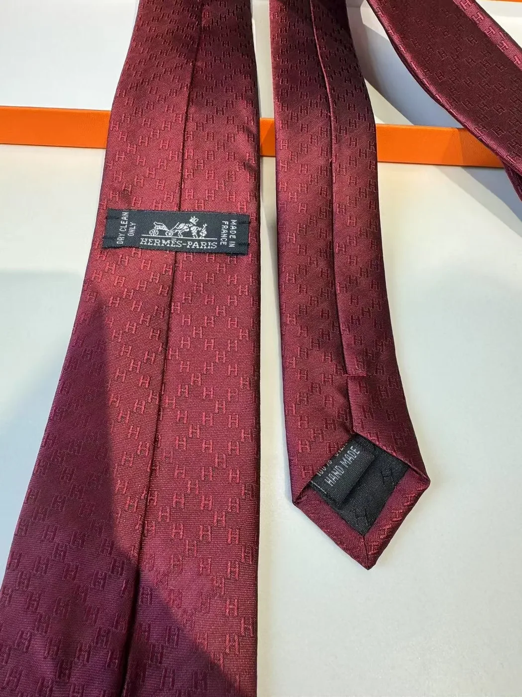 Hermes Faconnee H Tie Red