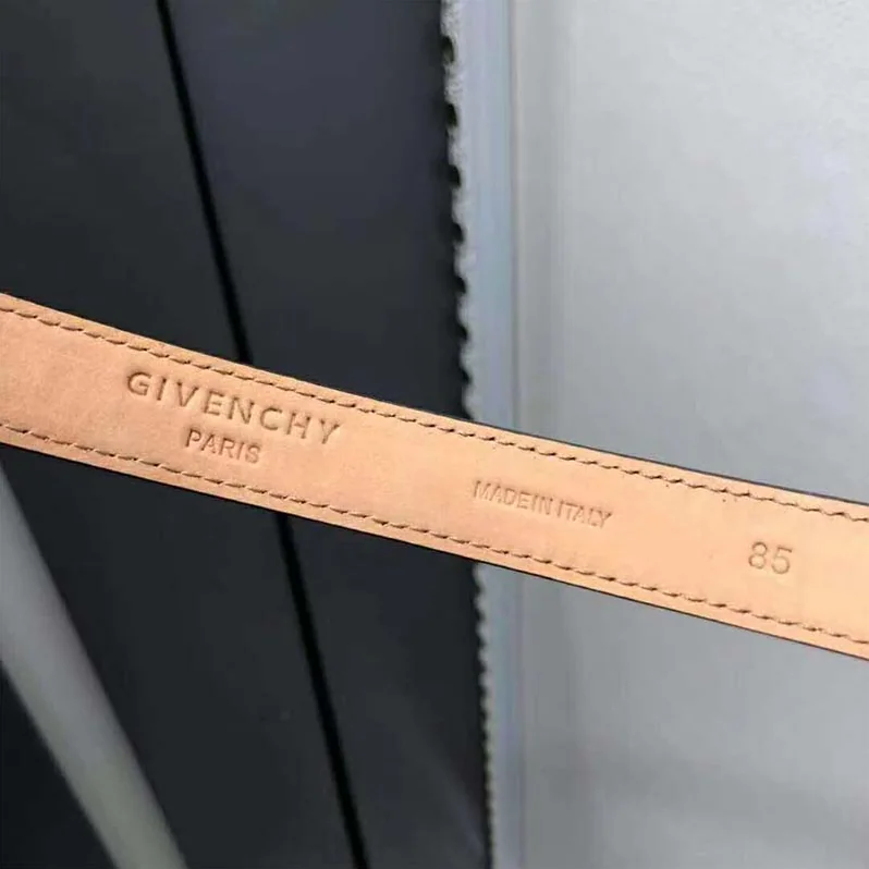 Givenchy Double G Belt in Leather for Women in Black Givenchy Double G Belt in Leather for Women in Black
