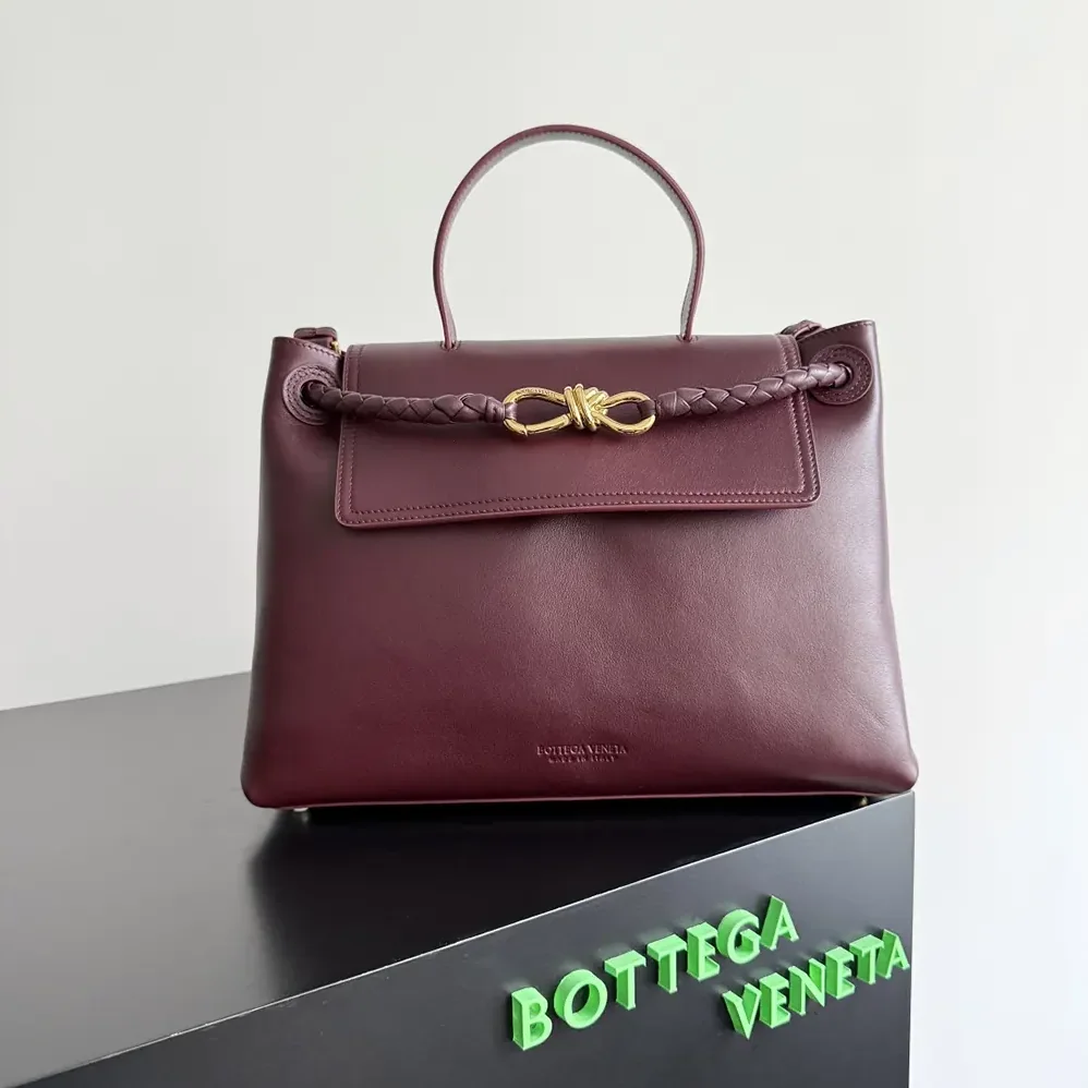 Bottega Veneta Medium Campana for Women in Barolo Bottega Veneta Medium Campana for Women in Barolo