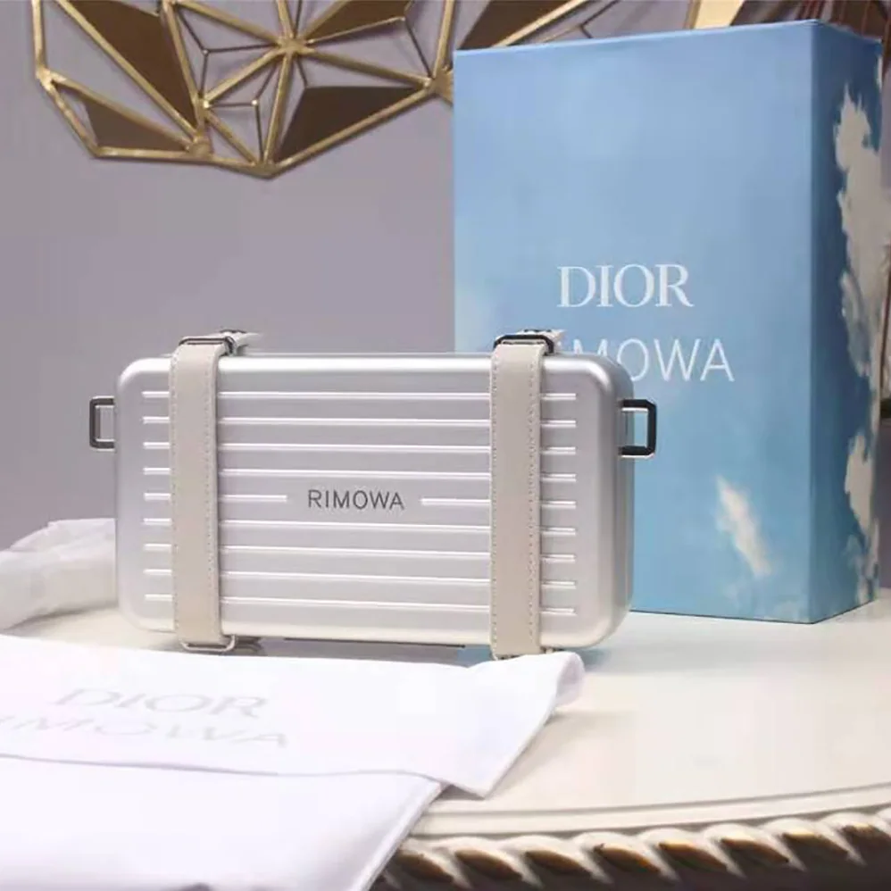 Dior Dior and Rimowa Personal Clutch Aluminum and Grained Calfskin for Men in White Dior Dior and Rimowa Personal Clutch Aluminum and Grained Calfskin for Men in White