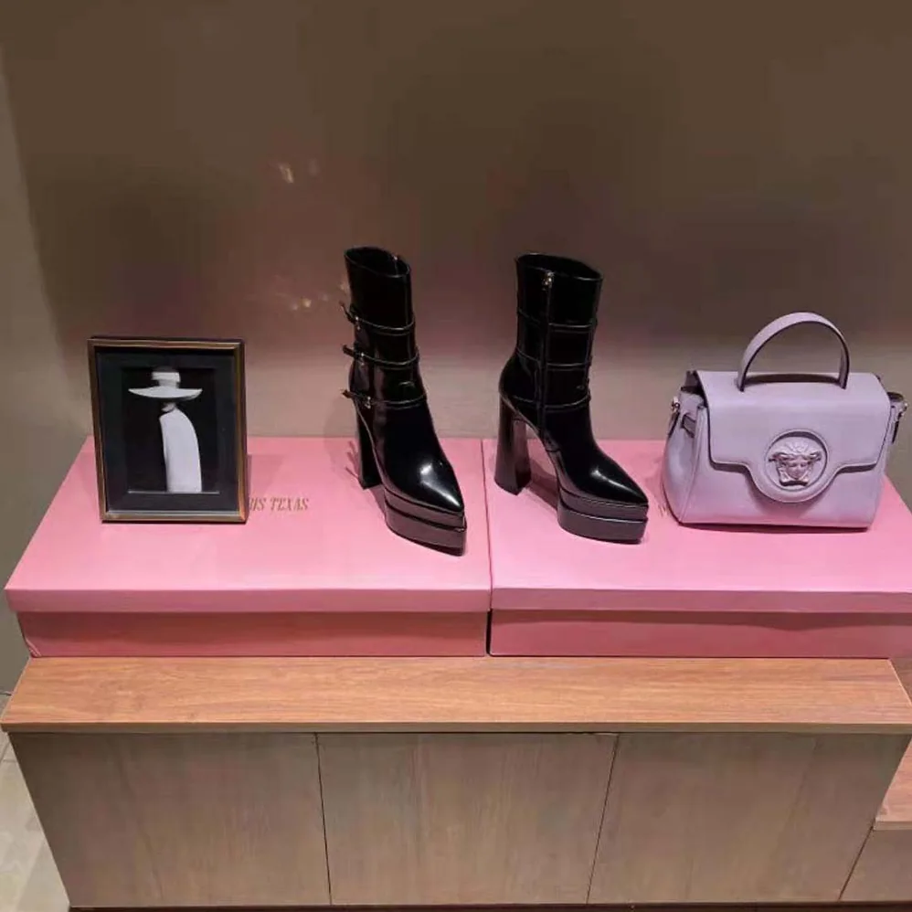 Versace Aevitas Pointy Platform Boots for Women in Black Versace Aevitas Pointy Platform Boots for Women in Black