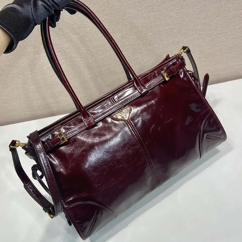 Prada Bonnie Medium Leather Handbag for Women in Maroon Prada Bonnie Medium Leather Handbag for Women in Maroon