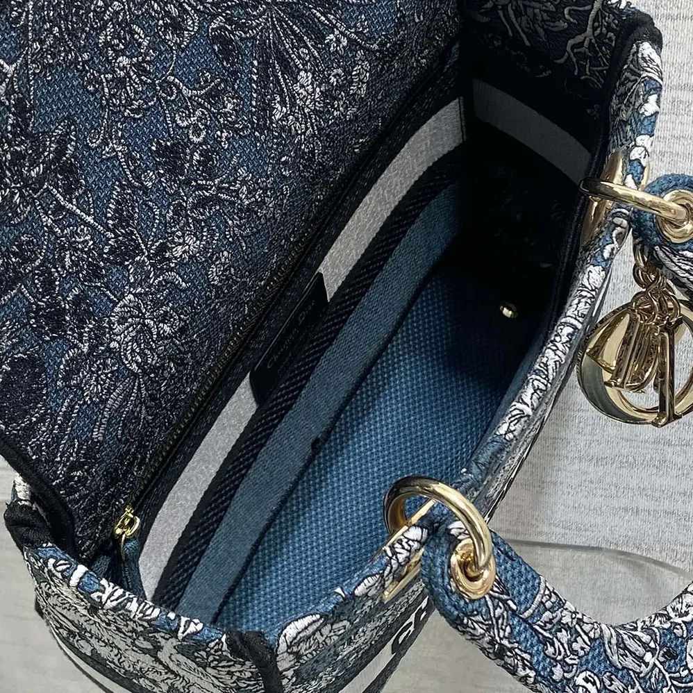 Dior Medium Lady D-Lite Bag Latte Embroidery with Blue Dior Around the World Motif for Women Dior Medium Lady D-Lite Bag Latte Embroidery with Blue Dior Around the World Motif for Women