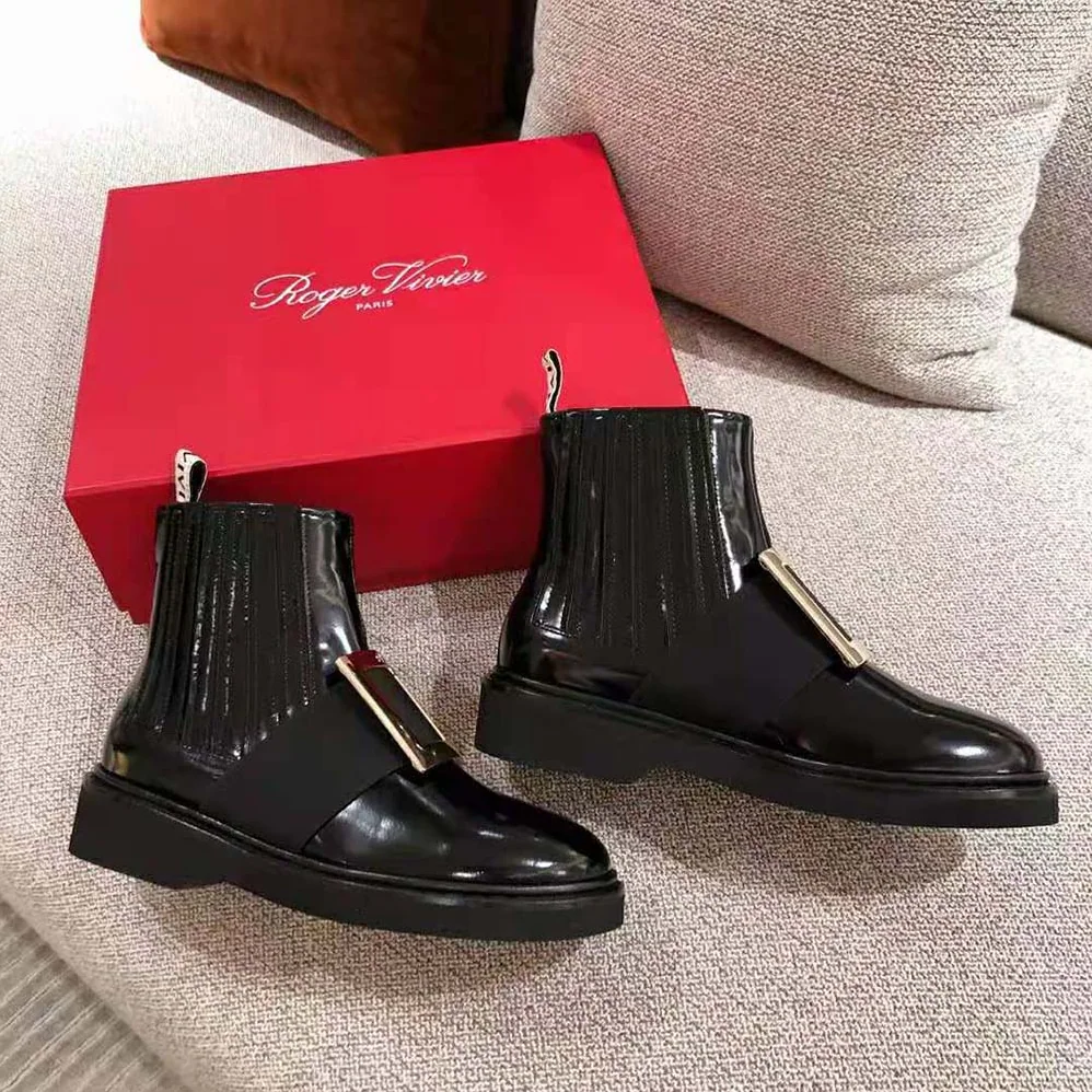 Roger Vivier Chelsea Viv' Rangers Metal Buckle Ankle Boots for Women in Black Roger Vivier Chelsea Viv' Rangers Metal Buckle Ankle Boots for Women in Black