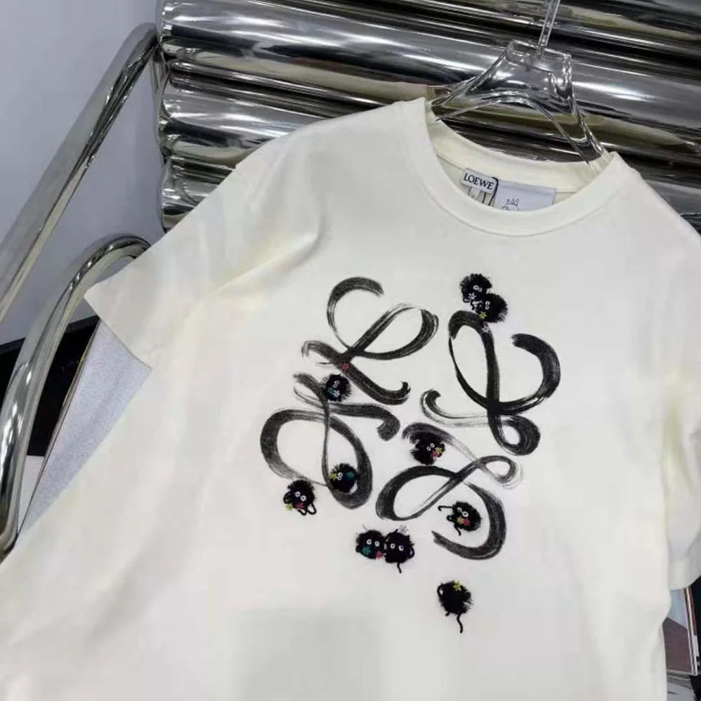 Loewe Susuwatari Anagram T-shirt in Cotton for Men in Beige Loewe Susuwatari Anagram T-shirt in Cotton for Men in Beige