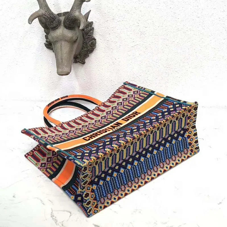 Dior Dior Book Tote Bag in Multi for Women in Coloured Embroidered Canvas Dior Dior Book Tote Bag in Multi for Women in Coloured Embroidered Canvas