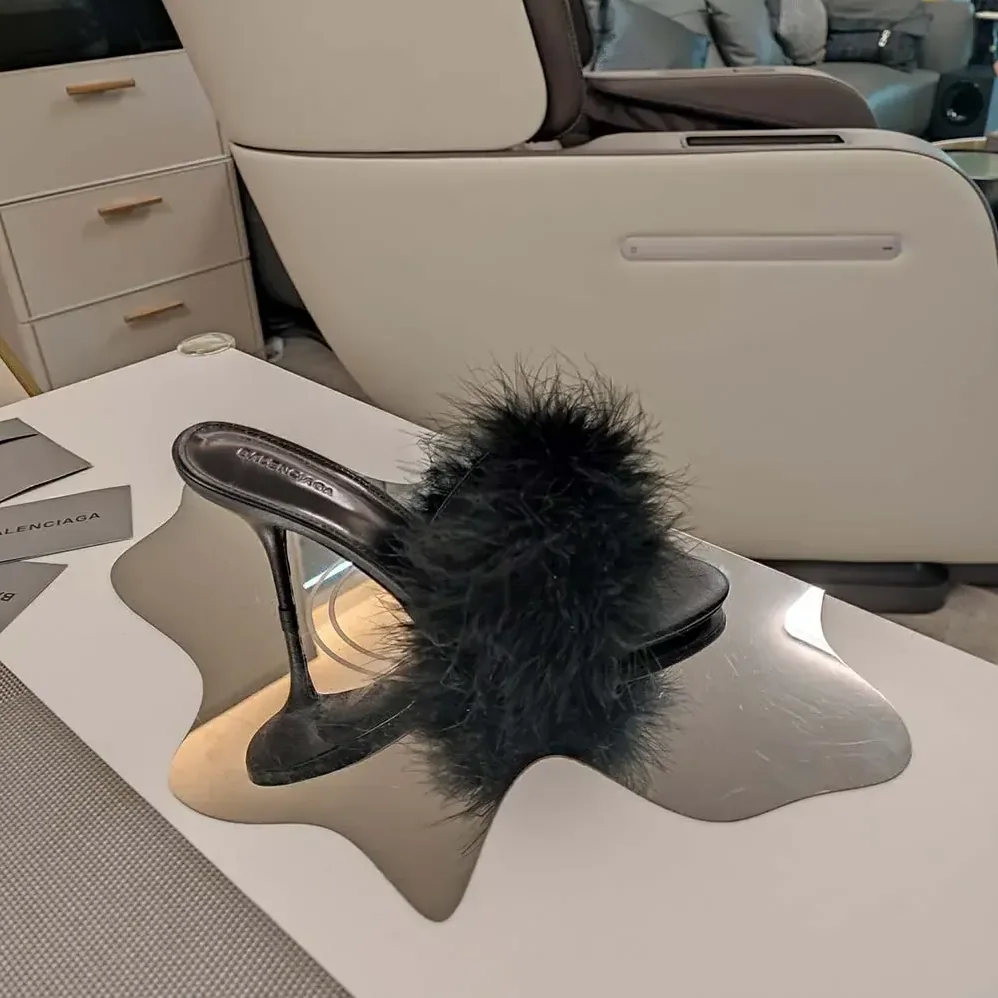 Balenciaga Boudoir 70mm Sandal in Black Feathers for Women Balenciaga Boudoir 70mm Sandal in Black Feathers for Women