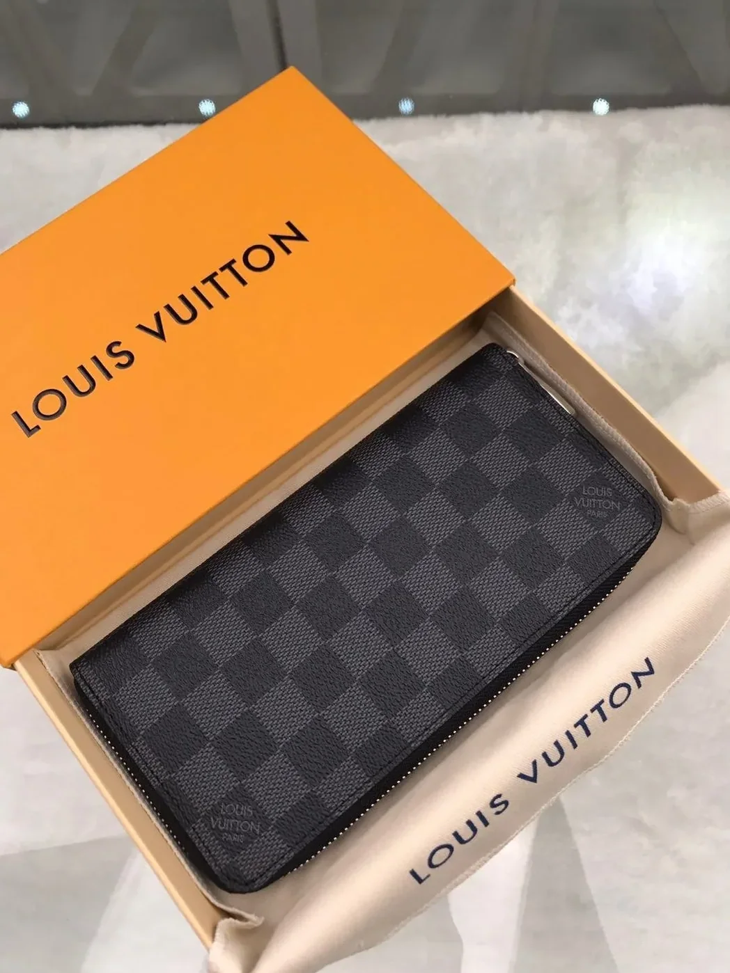 Louis Vuitton Zippy Wallet Vertical Damier Graphite Canvas