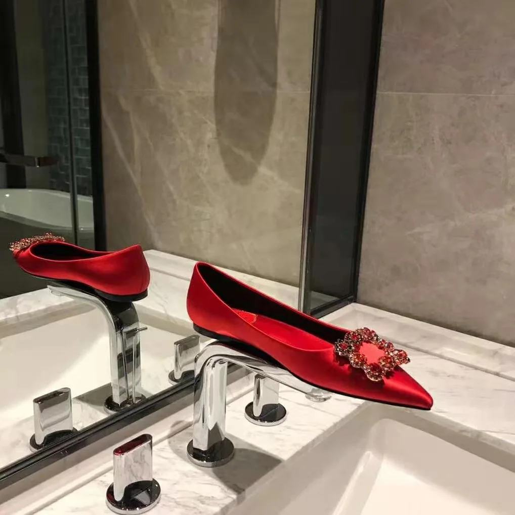 Roger Vivier Flower Strass Buckle Ballerinas Silk Satin for Women in Red