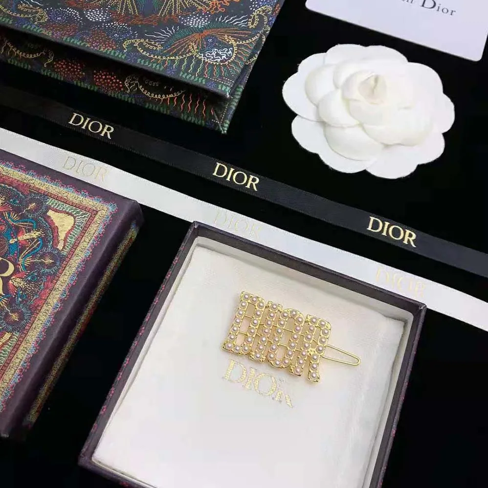 Dior Diorevolution Barrette Gold for Women in Finish Metal Dior Diorevolution Barrette Gold for Women in Finish Metal