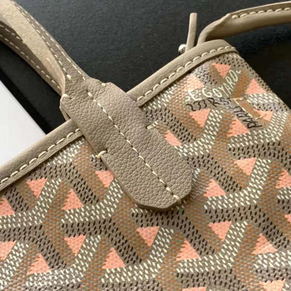 Goyard Poitiers Claire-voie Bag for Women in Pink