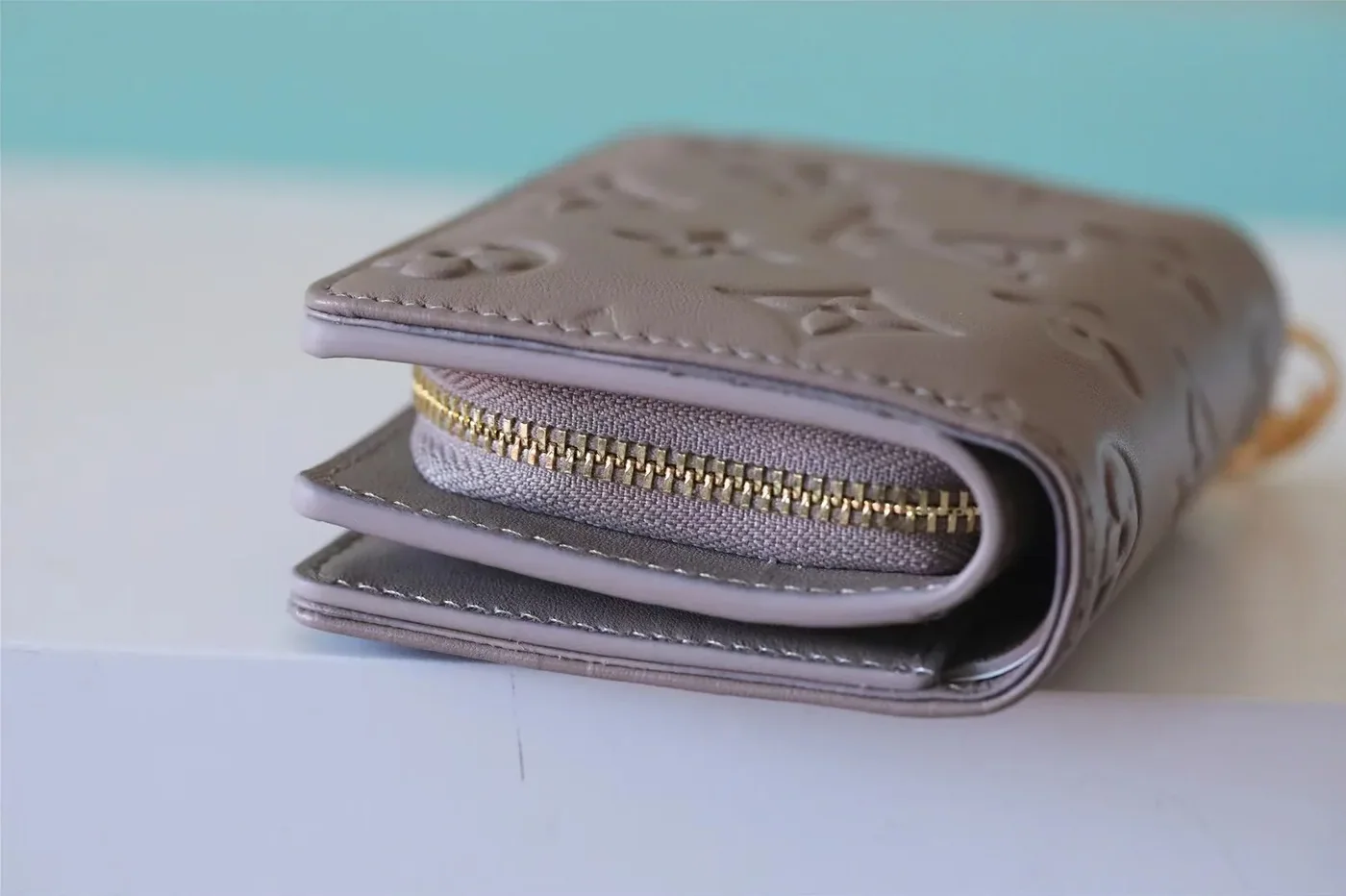 Louis Vuitton Lou Wallet / Monogram Embossed Light Brown Gold Hardware Louis Vuitton Lou Wallet / Monogram Embossed Light Brown Gold Hardware