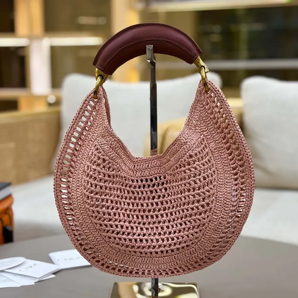 Chloe Summer Banana Hobo Bag In Raffia for Women in Pink