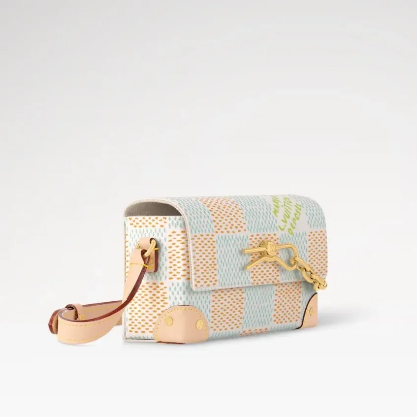 Louis Vuitton Steamer Wearable Wallet Bag White / Louis Vuitton Steamer Wearable Wallet Bag White /