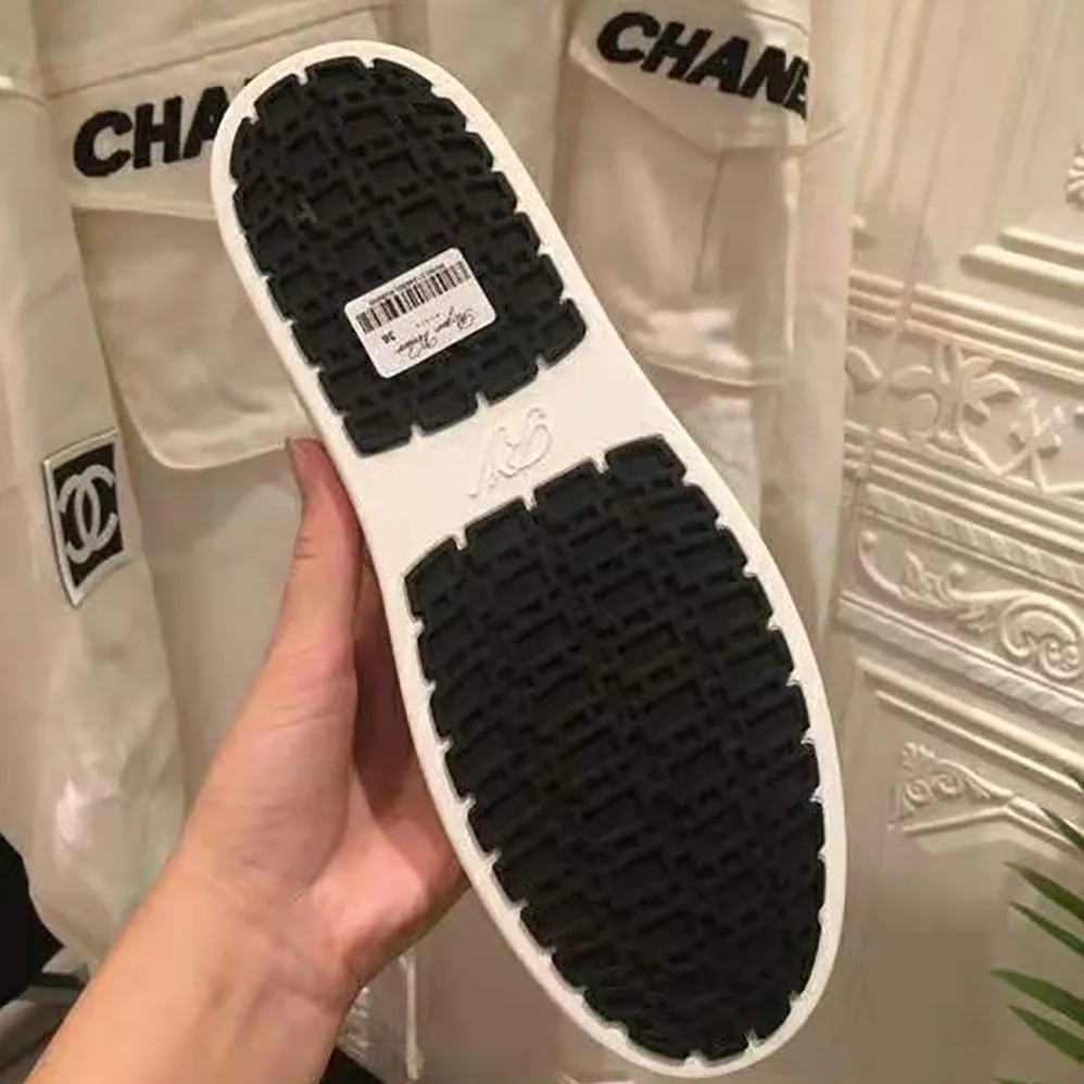 Roger Vivier Call Me Vivier Patch Sneakers for Women in Silver