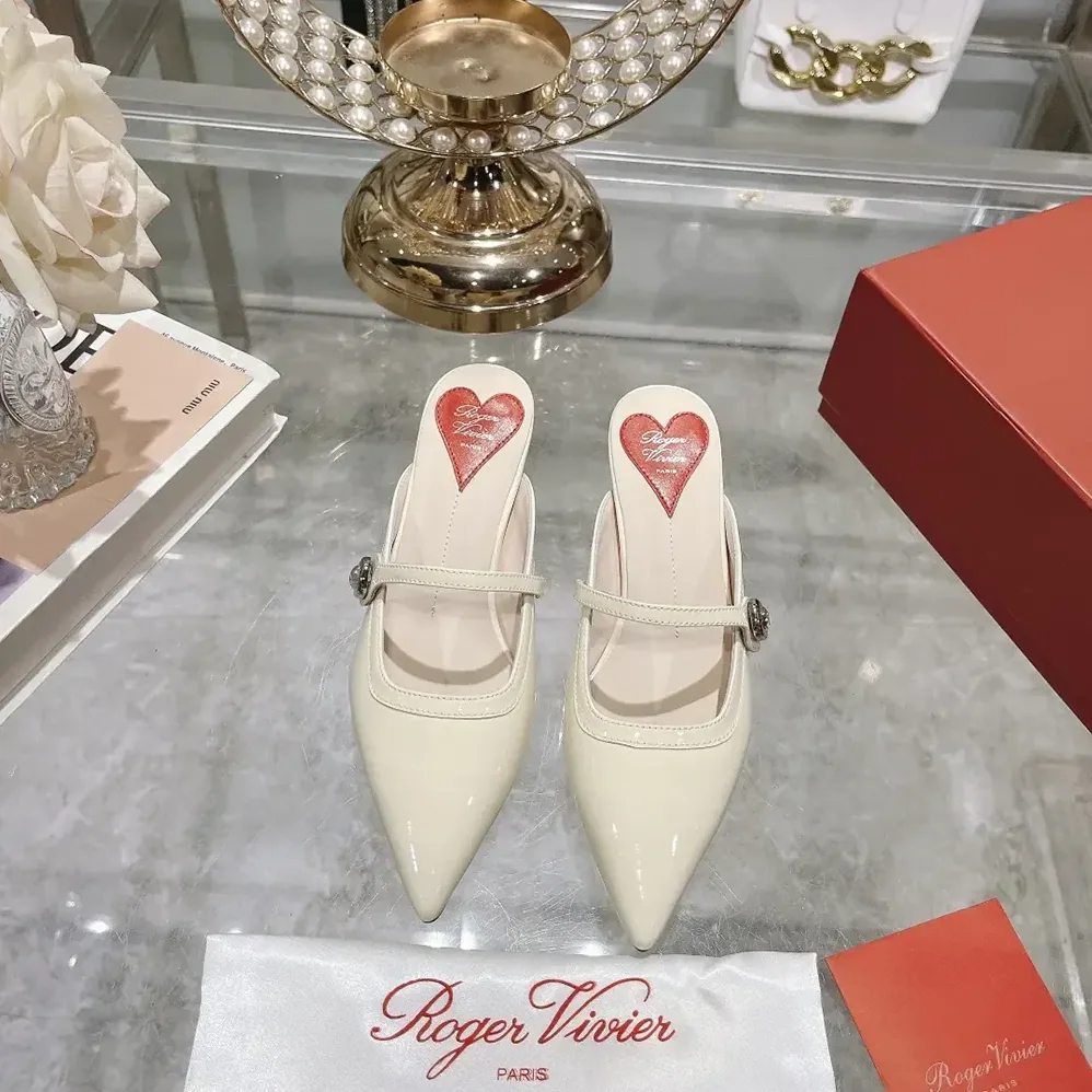 Roger Vivier Mary Jane Virgule Mules in Patent Leather for Women in White Roger Vivier Mary Jane Virgule Mules in Patent Leather for Women in White