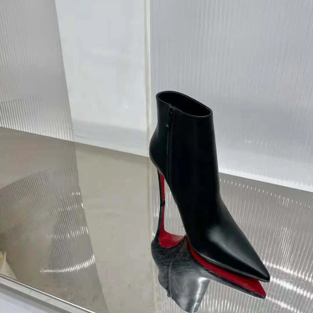 Christian Louboutin So Kate Booty 85 mm Low Boots for Women in Black Christian Louboutin So Kate Booty 85 mm Low Boots for Women in Black