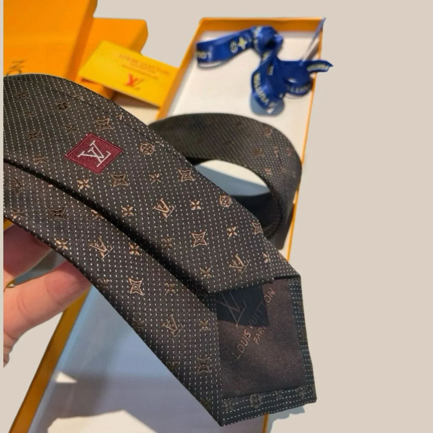Louis Vuitton Monogram Silk Tie Deep Brown Louis Vuitton Monogram Silk Tie Deep Brown