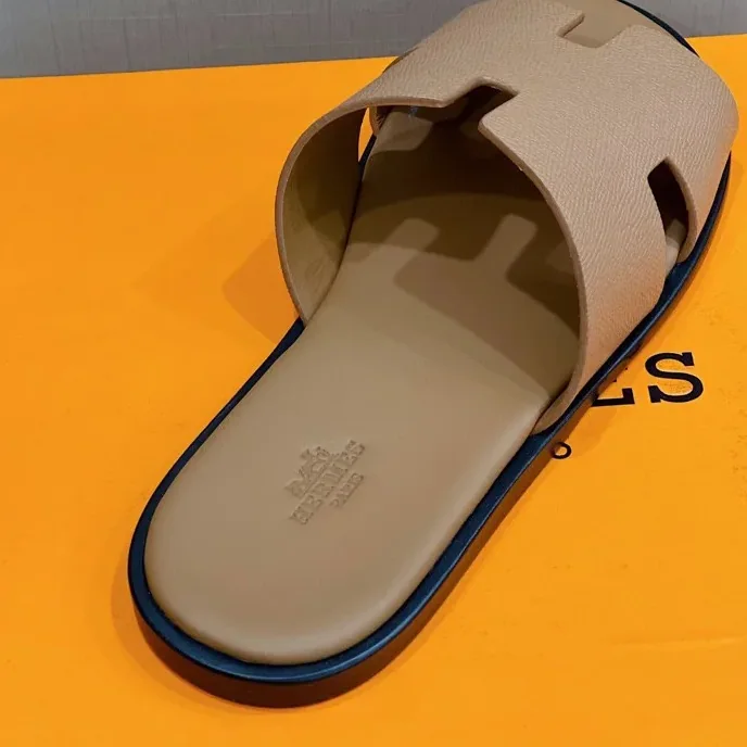Hermes Izmir Sandals Brown Hermes Izmir Sandals Brown