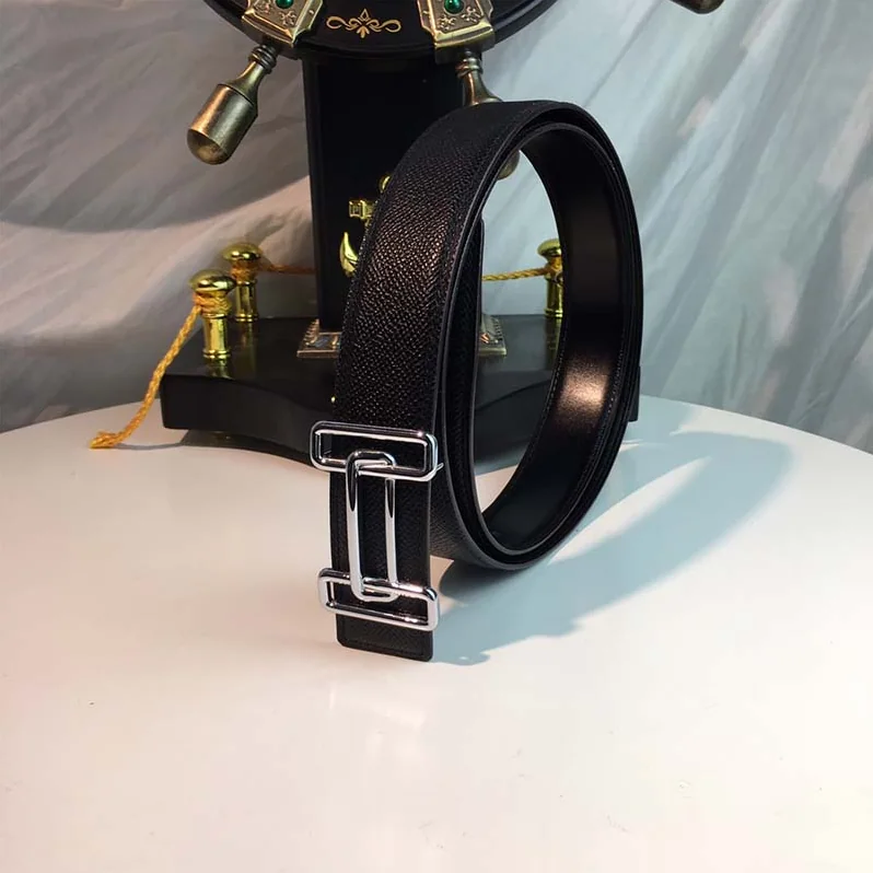 Hermes Rythme Belt Buckle & Reversible Leather Strap 32 mm for Men in Black Hermes Rythme Belt Buckle & Reversible Leather Strap 32 mm for Men in Black
