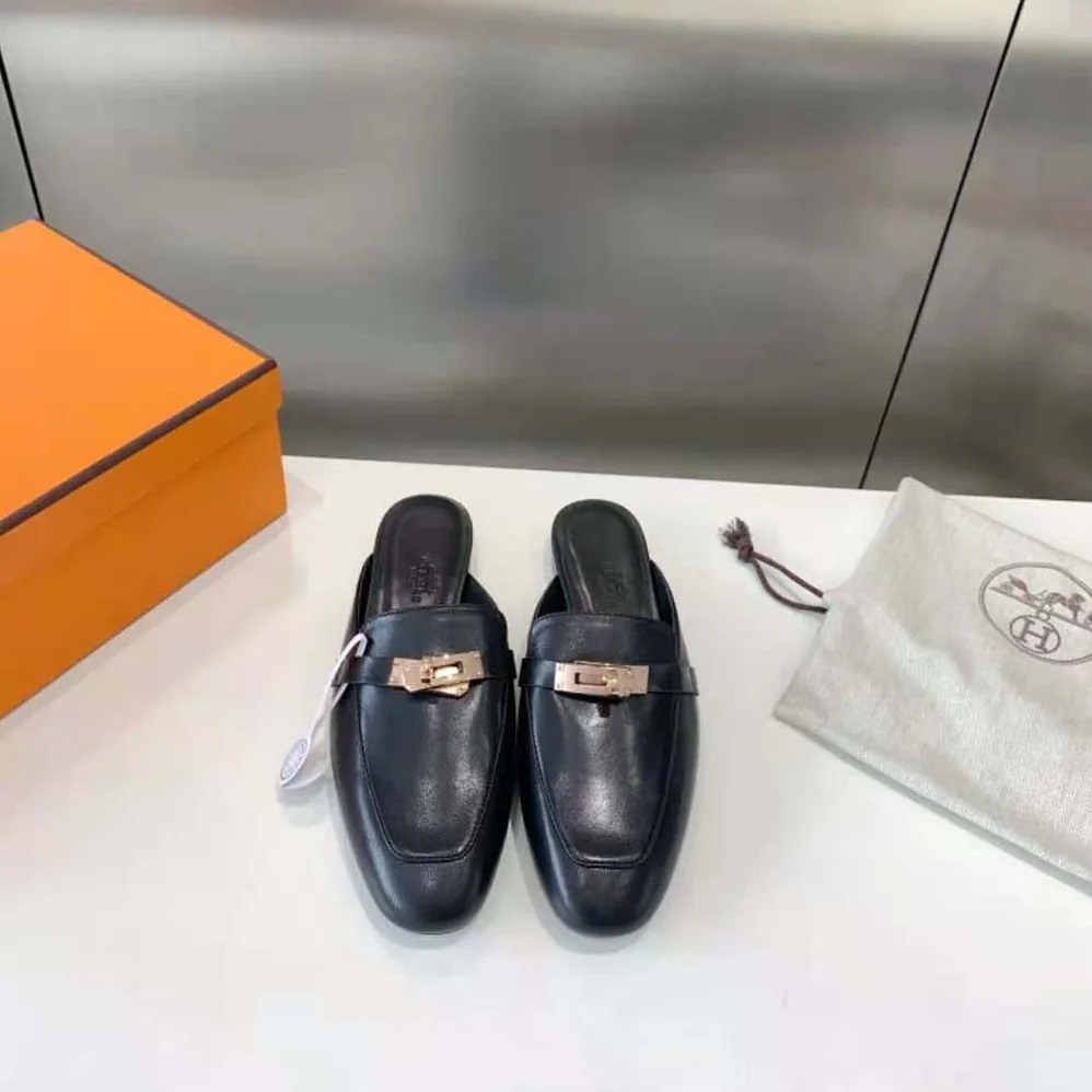 Hermes OZ Mule in Black Calfskin Leather for Women Hermes OZ Mule in Black Calfskin Leather for Women