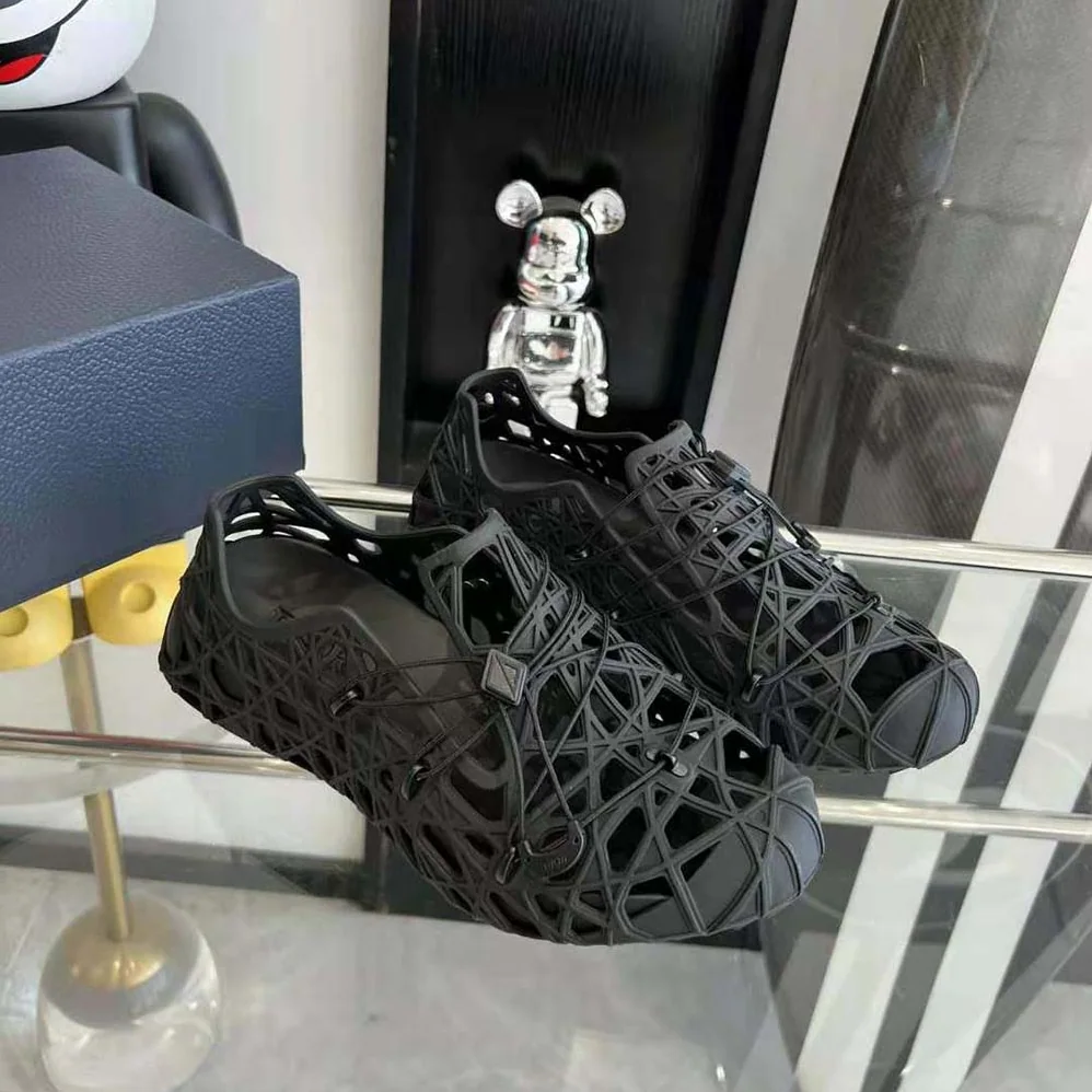 Dior Warp Sandal Black Cosmo Rubber with Warped Cannage Motif for Men