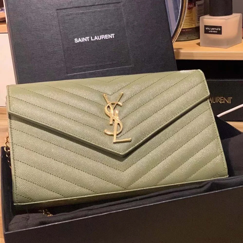 Saint Laurent Monogram Chain Wallet Grain De Poudre Embossed in Green Saint Laurent Monogram Chain Wallet Grain De Poudre Embossed in Green