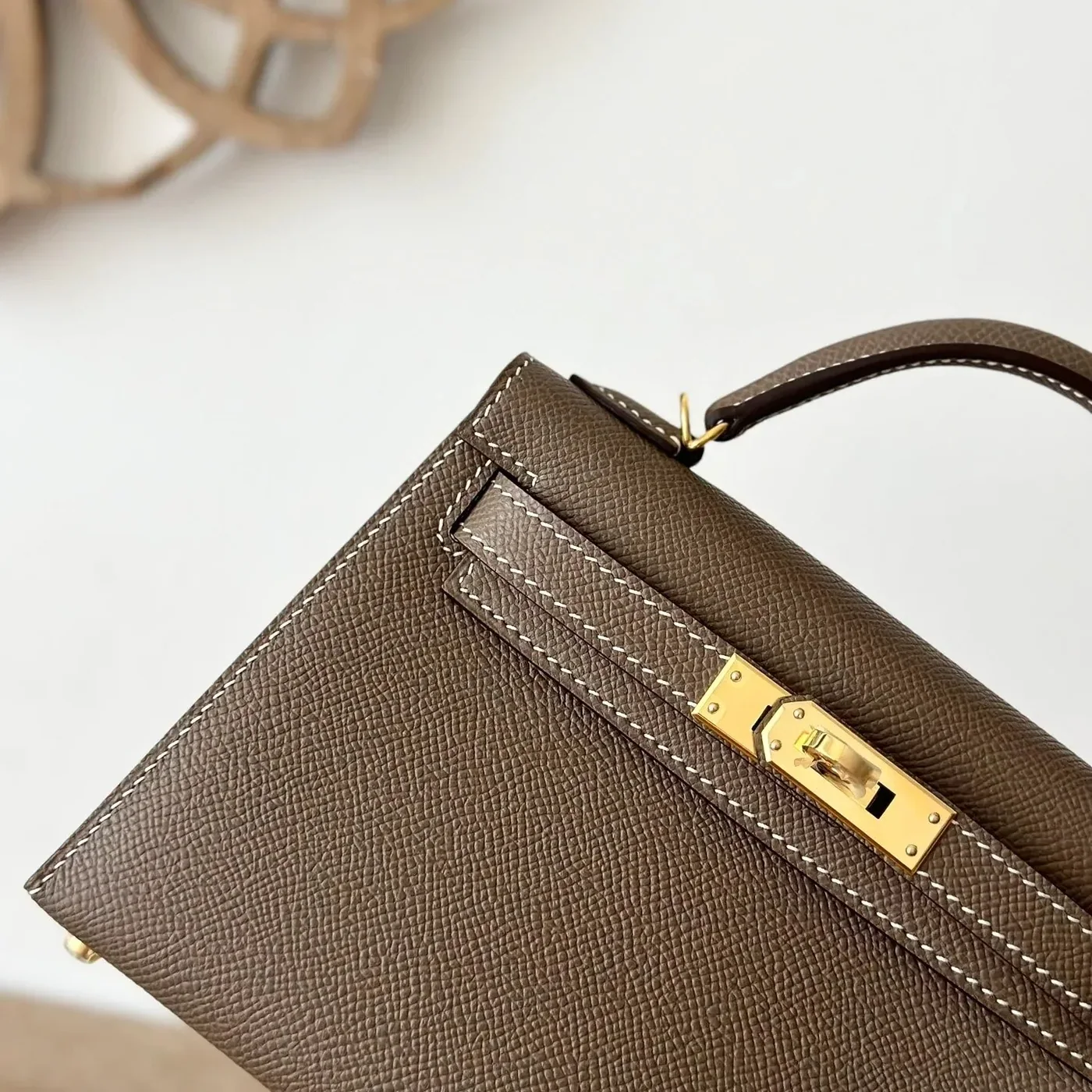 Hermes Kelly Mini Top Handle Bag / Etoupe Epsom Gold Hardware 's Hermes Kelly Mini Top Handle Bag / Etoupe Epsom Gold Hardware 's