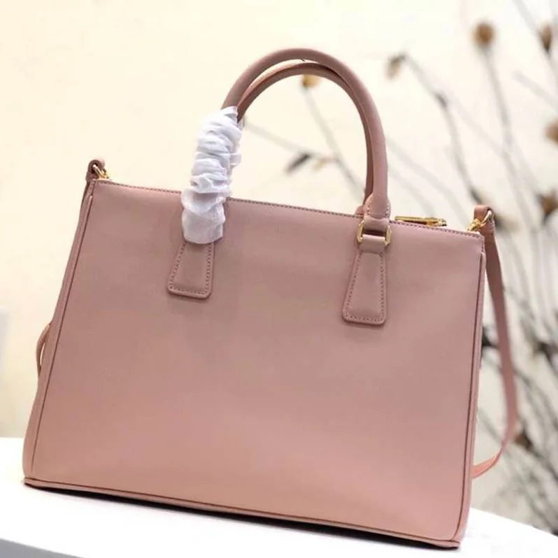 Prada Prada Galleria Bag in Saffiano Leather for Women in Pink