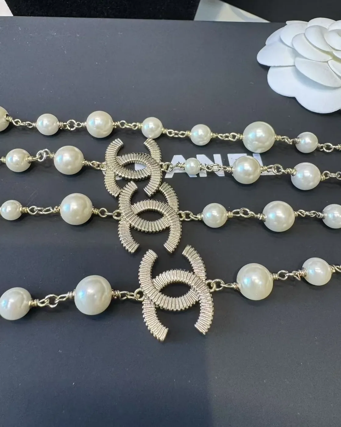 Chanel Pearl CC Flower Necklace Gold Chanel Pearl CC Flower Necklace Gold