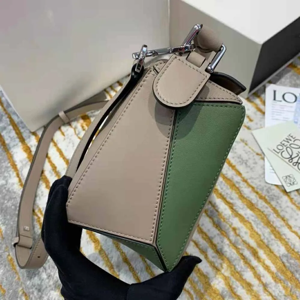Loewe Puzzle Bag in Classic Calfskin for Women in White Loewe Puzzle Bag in Classic Calfskin for Women in White