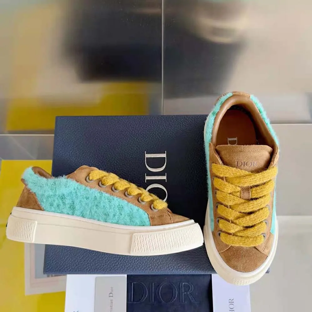 Dior B33 Sneaker – Limited and Numbered Edition for Men in with Digital Twin Dior B33 Sneaker – Limited and Numbered Edition for Men in with Digital Twin