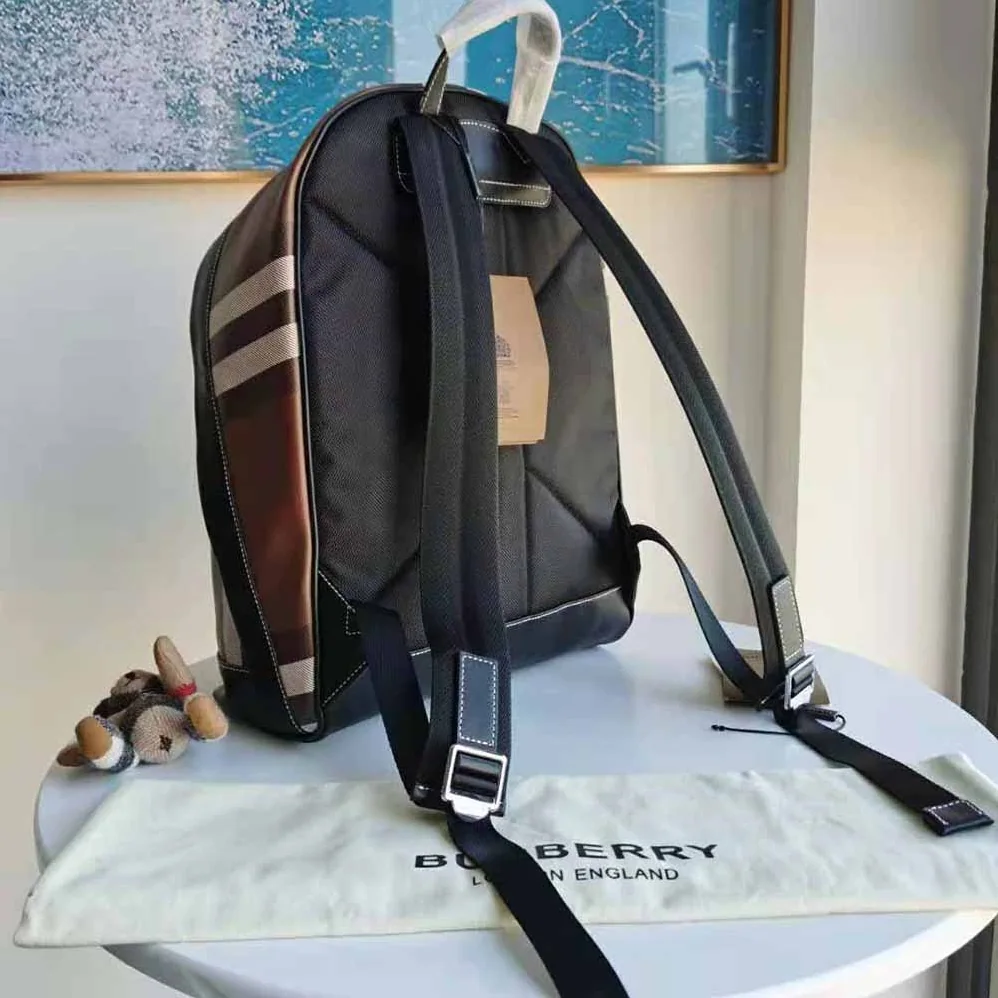 Burberry Check E-canvas Backpack for Men in Brown Burberry Check E-canvas Backpack for Men in Brown